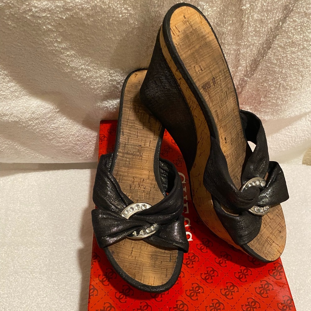 Guess Balasi Multi fabric Black with rhinestone, open Sexy Sandal Platform Rare.